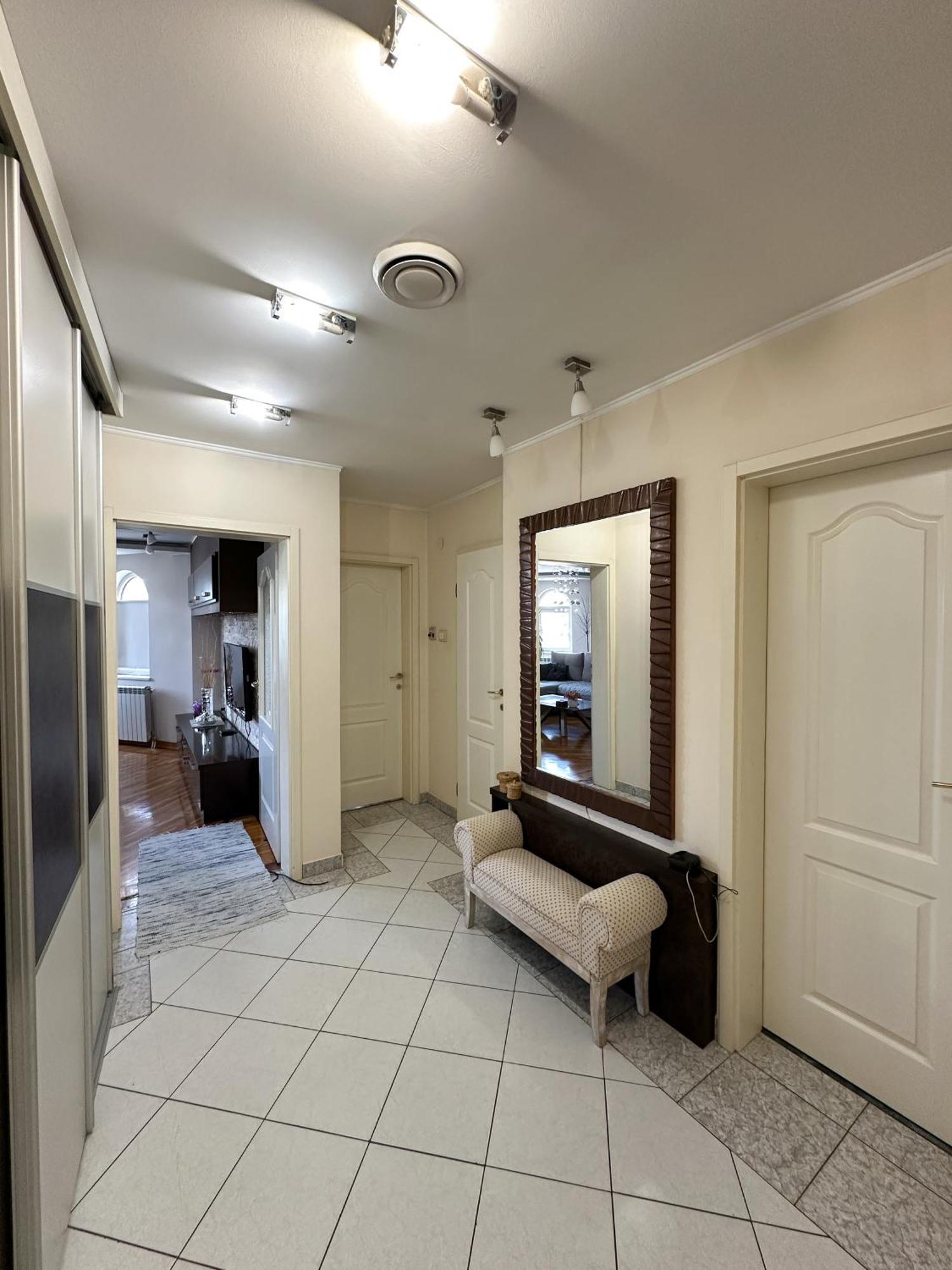 Lovely Apartments Free Street Parking Novi Sad Extérieur photo