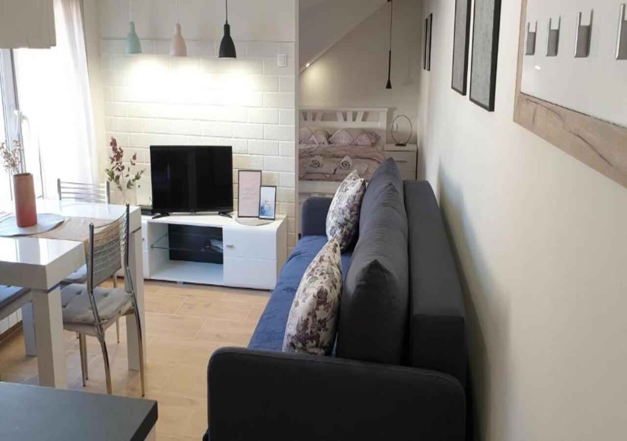 Lovely Apartments Free Street Parking Novi Sad Extérieur photo