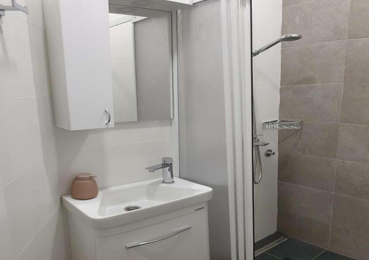 Lovely Apartments Free Street Parking Novi Sad Extérieur photo